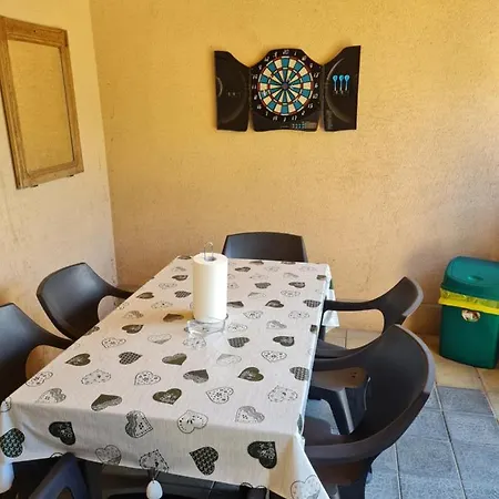 Vila Carla Konukevi Agigea